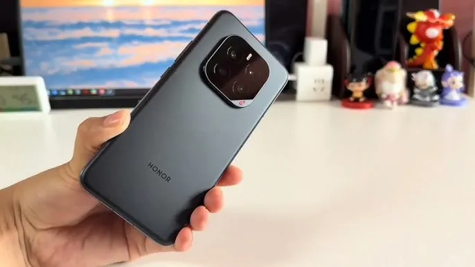 Honor GT Pro 5G: जबरदस्त परफॉर्मेंस और प्रीमियम फीचर्स के साथ लॉन्च, कीमत जानकर चौंक जाएंगे!